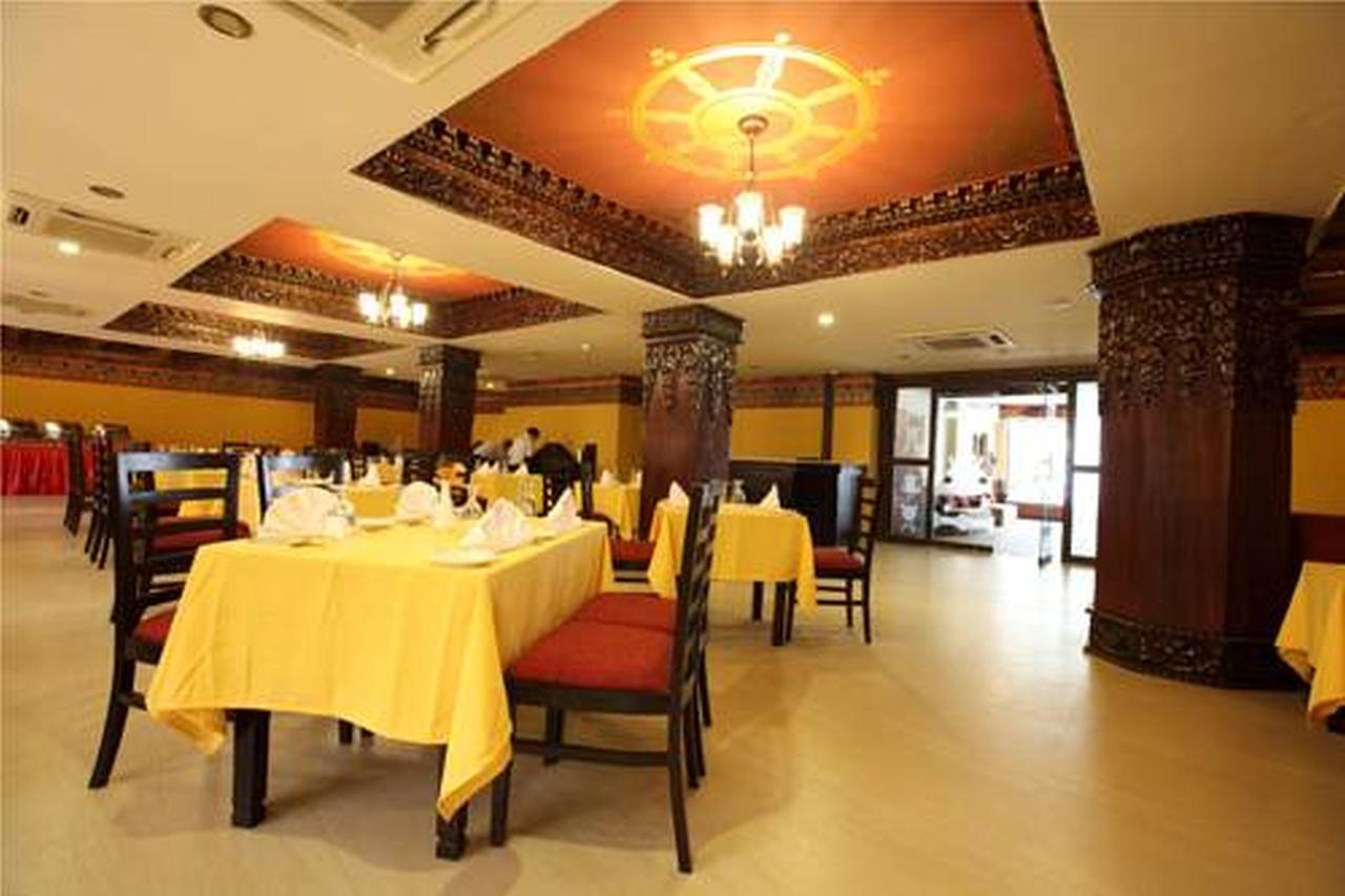 Hotel Tibet International Kathmandu Esterno foto