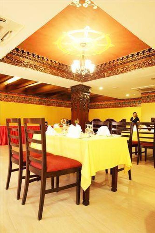 Hotel Tibet International Kathmandu Esterno foto